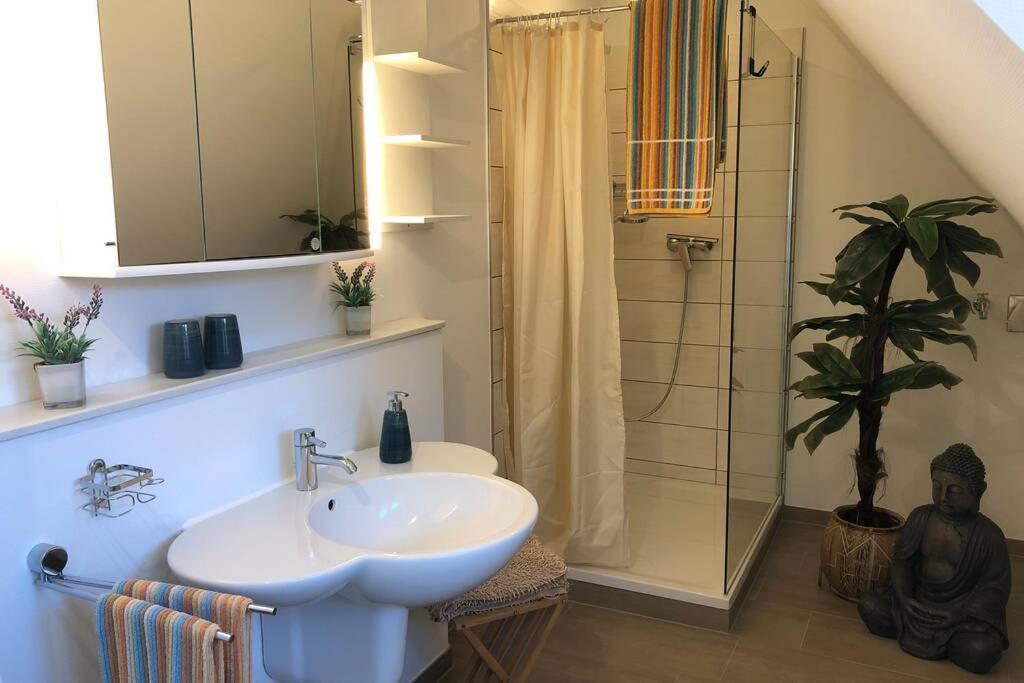 Schoener Wohnen In Bad Laer Esterno foto